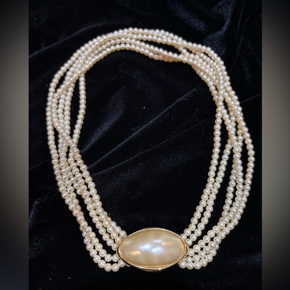 Vintage Trifari Necklace Gold Tone 5 Strand Pearls With Large Pearl Faux Closure